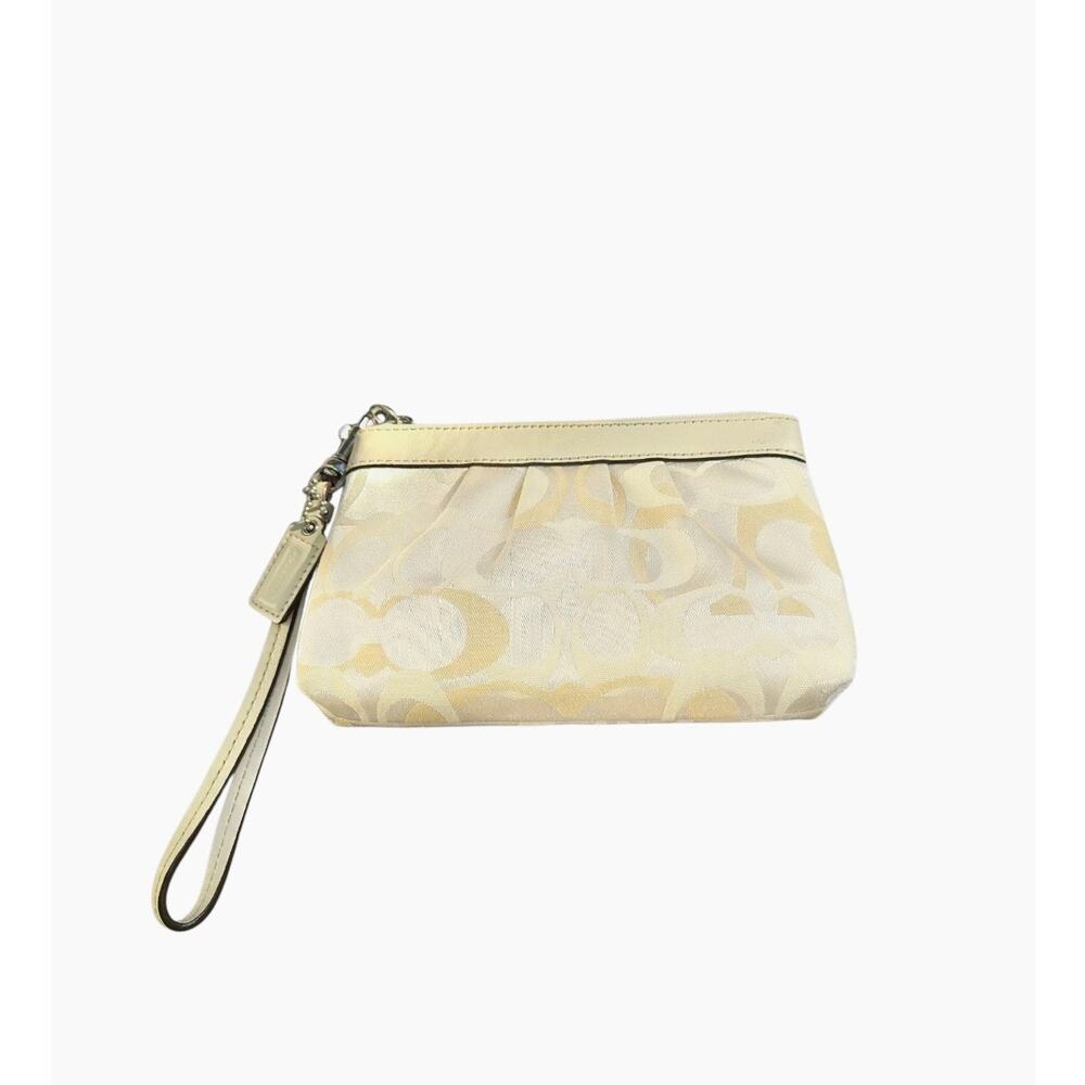 Coach White/Khaki/SV Optic Signature Pleated Wristlet